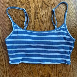 EUC aerie bikini top- Medium💙